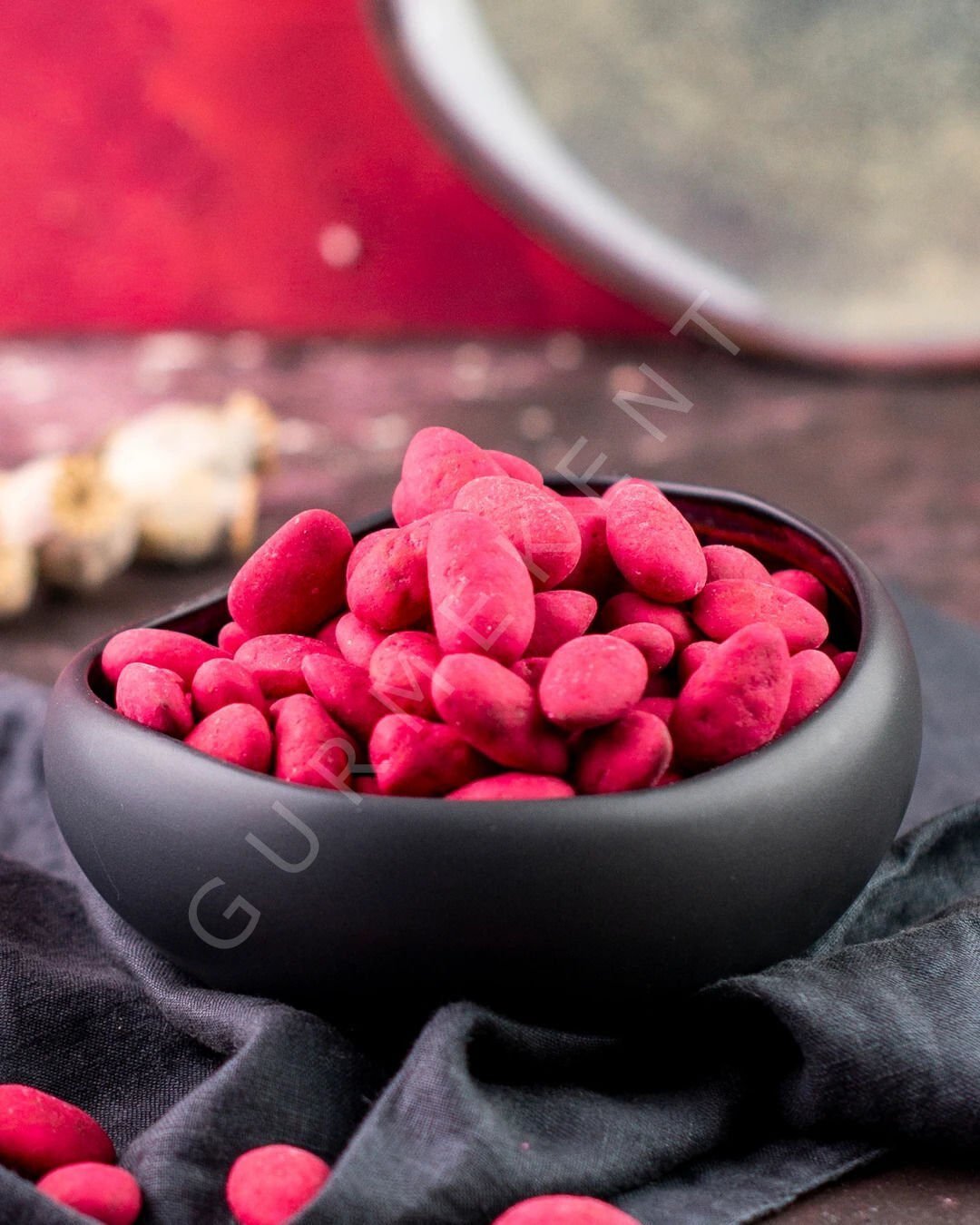 Meşhur Vişneli Badem Şekeri (İnce Kabuk & Daima Taze)