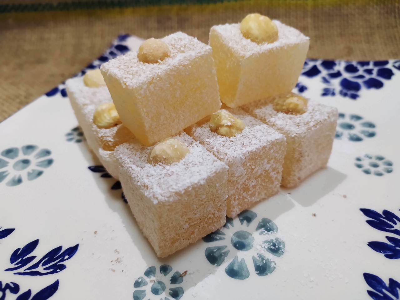 GURMEKENT SAFRAN FINDIKLI LOKUM