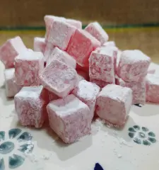 Güllü Kuş Lokumu - Gerçek Gül Aromalı (Yumuşak)